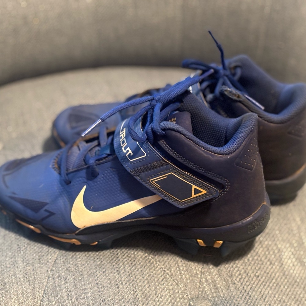 Nike Kids Shoes - Royal blue and white